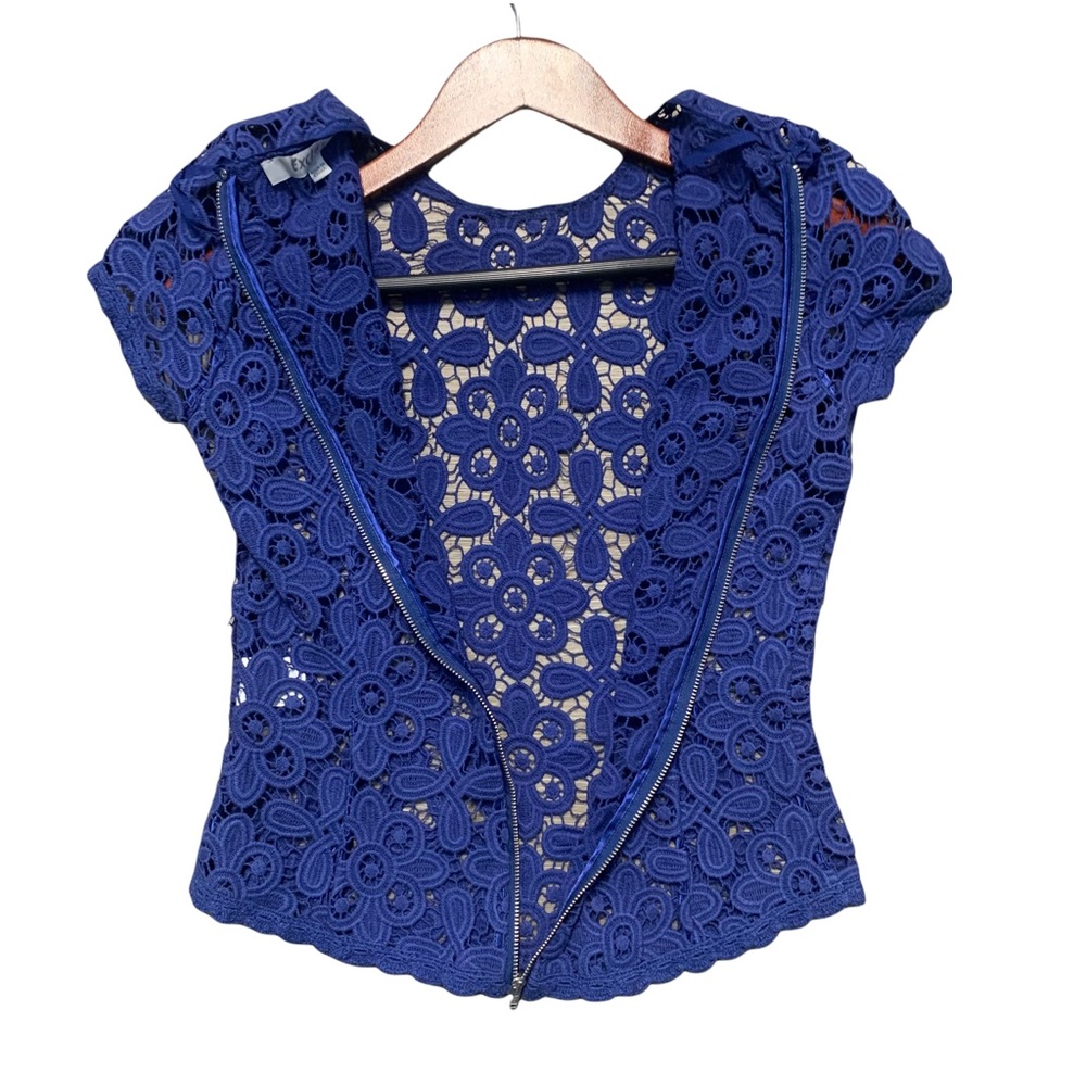 INTERMIX Exclusive Lace Eyelet Zipper Back Top Size S - Picture 5 of 11